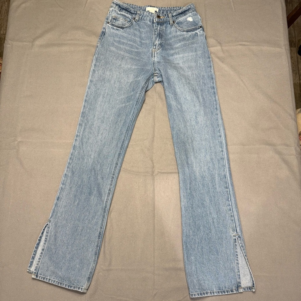H&M Distressed High Rise Light Blue Women’s Flare-Leg Jeans with Side Slit Size4